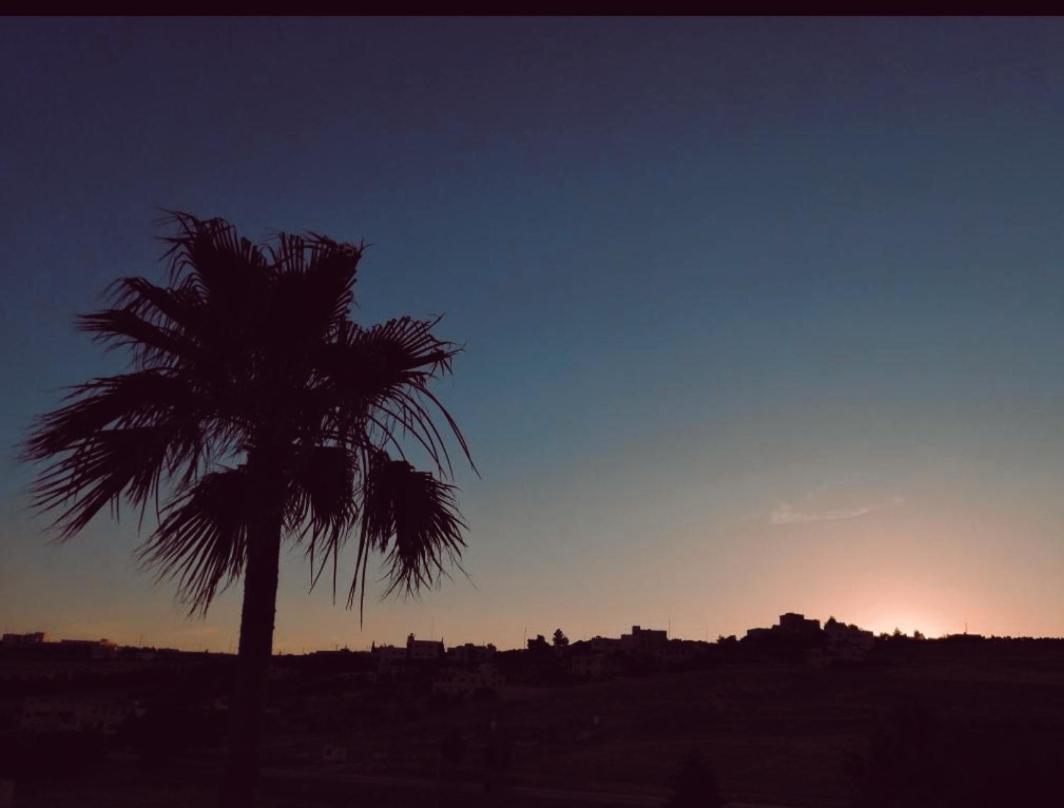 Sunset Roof Apartment Madaba Bagian luar foto